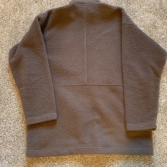 Deep Pile Patagonia Fleece - Picture 2 of 4